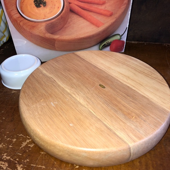 Winsome Wood round beechwood chip & dip 12” - Picture 6 of 9